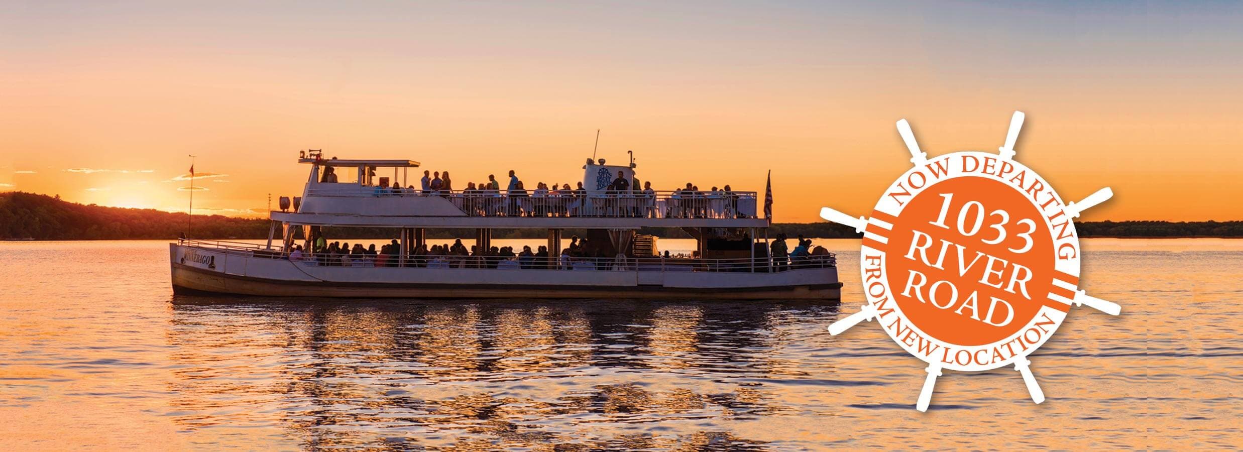 Dells Sunset Dinner Cruise on the river at evening